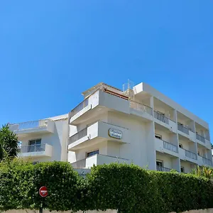 Carlton - Renovee Avec Piscine 4* Больё-сюр-Мер